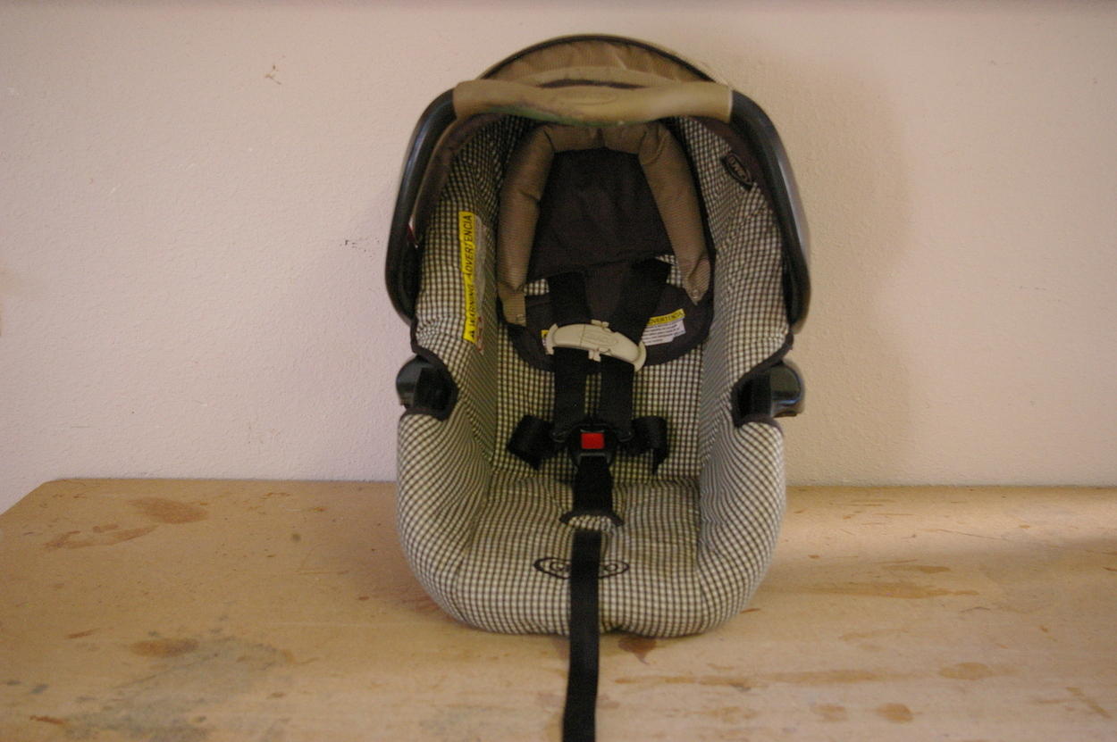 Graco Infant Carrier
Sold with Double stroller